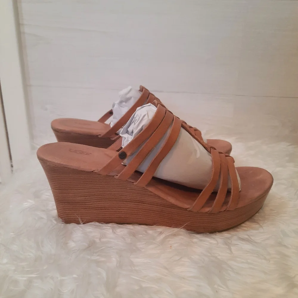 Ugg strappy platform wedge sandals sz 11W - Picture 2 of 7